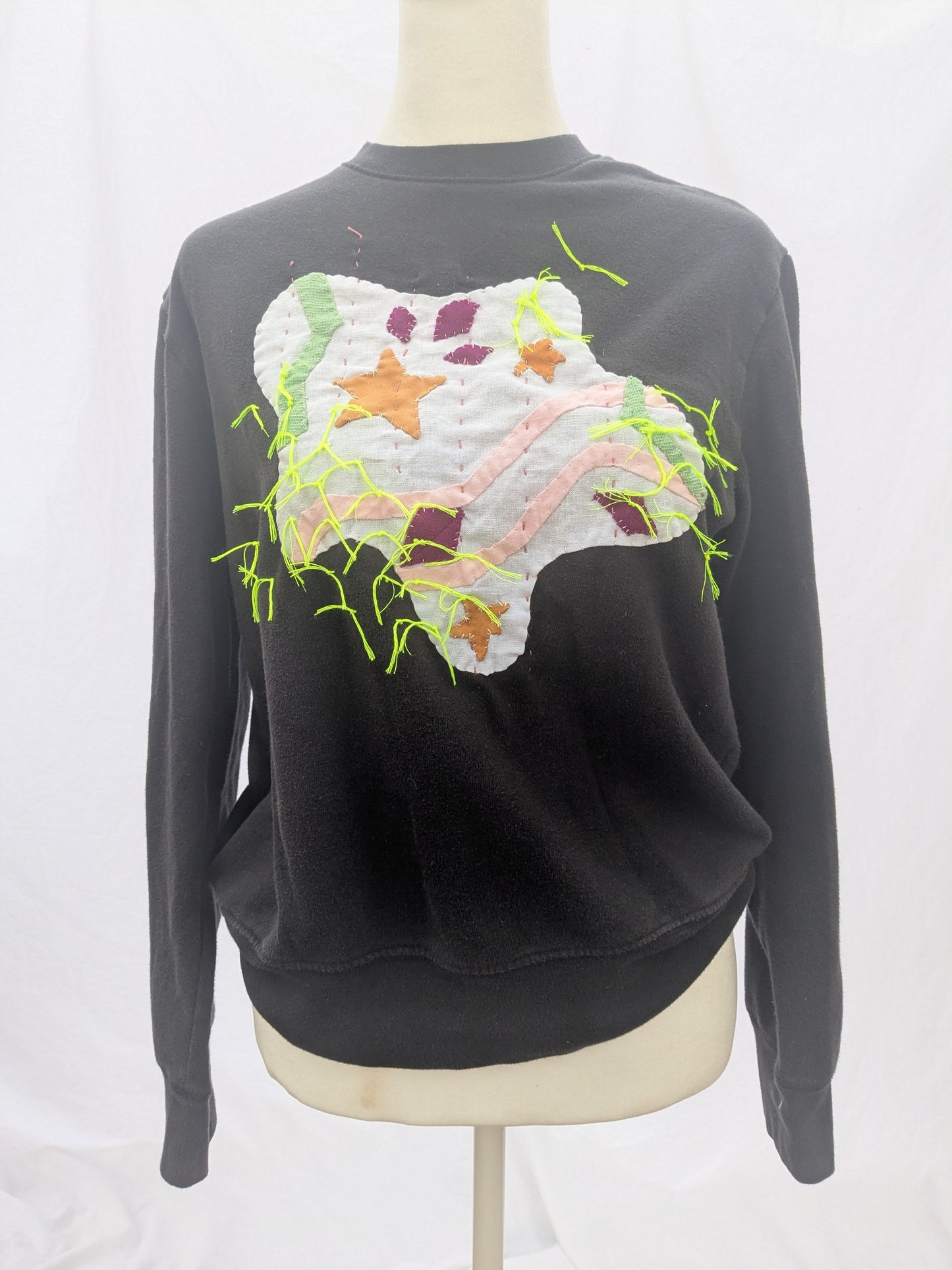 Child's Play Pullover (black)