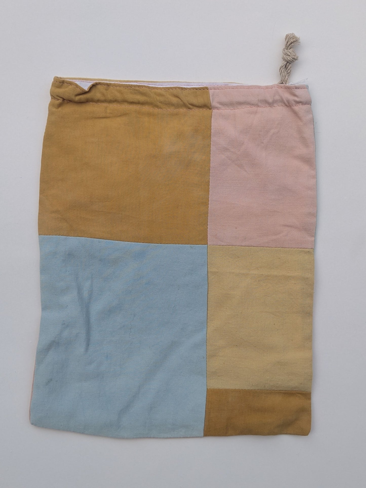 Xandi Drawstring Bag