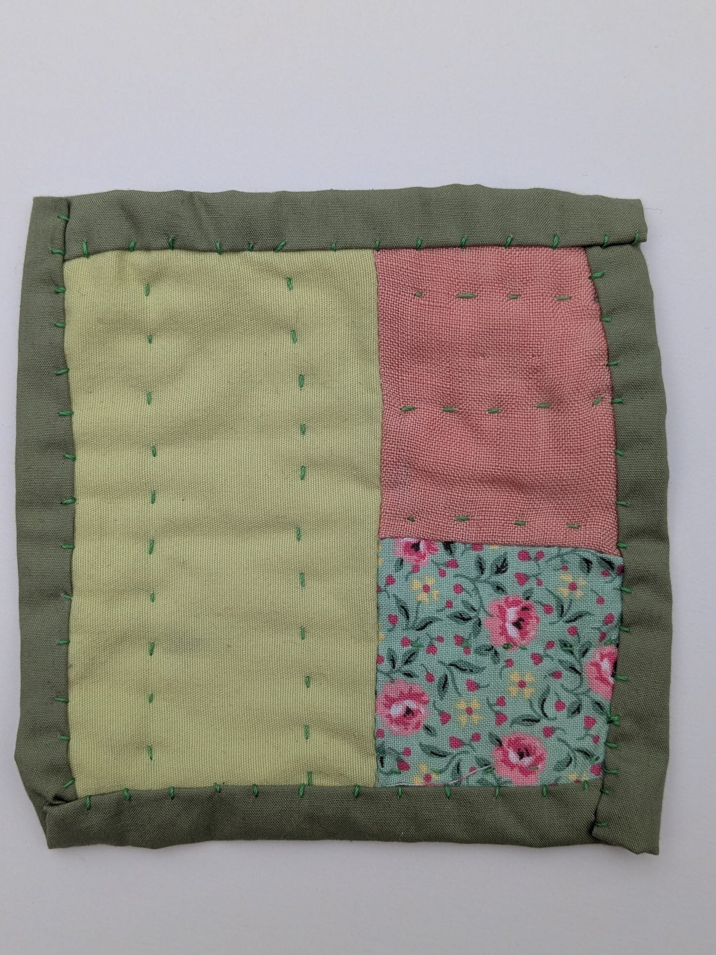 Straight Lines Mug Rug